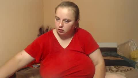 Snapshot of alessianeyl chatting on 06-14-26, 02:24 Alessia online show from 06-14-26, 02:24