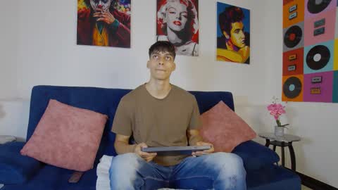 Alessio online show from 11-19-25, 12:16