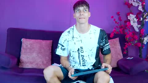 Alessio online show from 11-25-25, 12:16