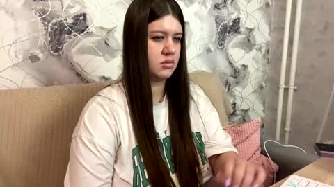 Aletta Oushen online show from 02-13-25, 11:17