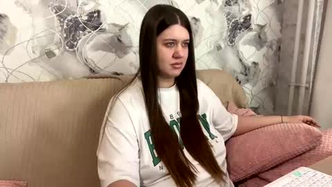 Aletta Oushen online show from 03-05-25, 11:38