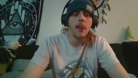 Snapshot of alex69tt chatting on 12-12-24, 02:11 jointlover online show from 12-12-24, 02:11