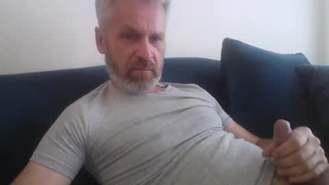 Snapshot of alex80581 chatting on 07-19-26, 04:00 Alexey online show from 07-19-26, 04:00
