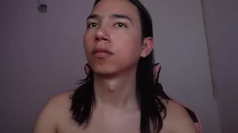 Snapshot of alex__caruso chatting on 10-28-25, 06:17 Alex online show from 10-28-25, 06:17