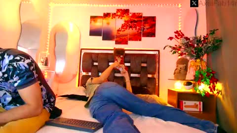 Snapshot of alex_and_fabian chatting on 12-11-24, 06:31 sneider online show from 12-11-24, 06:31
