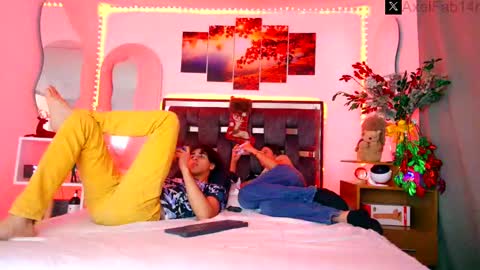 Snapshot of alex_and_fabian chatting on 12-11-24, 09:34 sneider online show from 12-11-24, 09:34