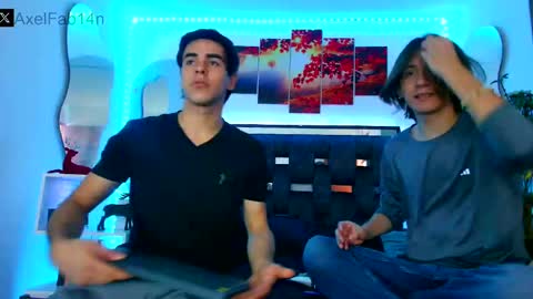 Snapshot of alex_and_fabian chatting on 01-09-25, 06:47 sneider online show from 01-09-25, 06:47