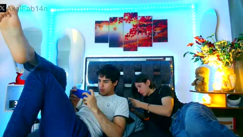 Snapshot of alex_and_fabian chatting on 01-10-25, 10:04 sneider online show from 01-10-25, 10:04