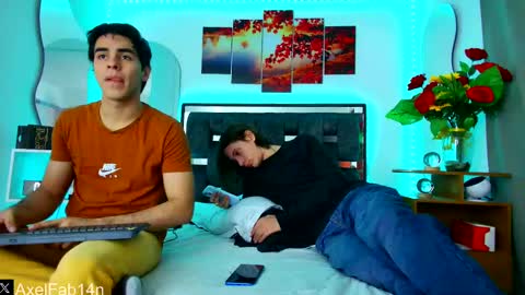 Snapshot of alex_and_fabian chatting on 02-22-25, 06:41 sneider online show from 02-22-25, 06:41
