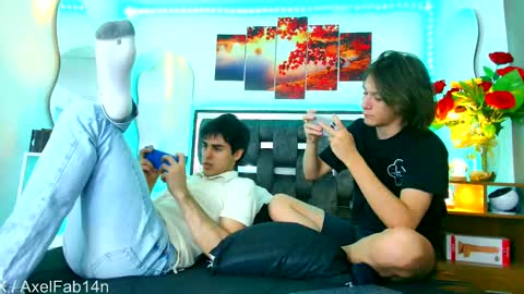 Snapshot of alex_and_fabian chatting on 03-02-25, 09:54 sneider online show from 03-02-25, 09:54