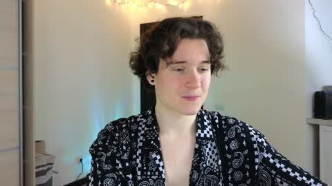 FAVORITE online show from 01-09-25, 04:08