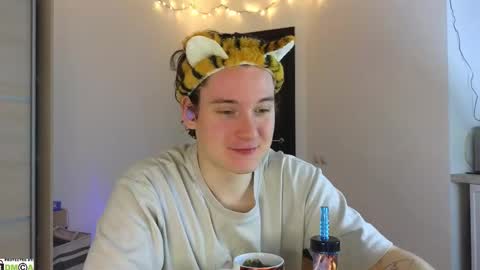 FAVORITE online show from 02-21-25, 11:43