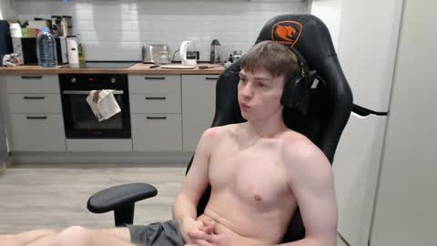 Alex online show from 02-08-25, 06:22