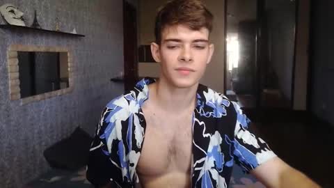 Snapshot of alex_man_01 chatting on 09-22-25, 06:26 Alex online show from 09-22-25, 06:26