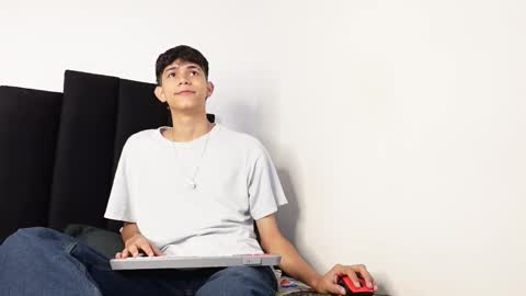 alex_mark_ online show from 10-02-25, 02:02