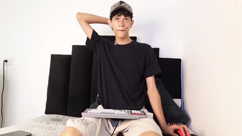 alex_mark_ online show from 10-29-25, 07:15