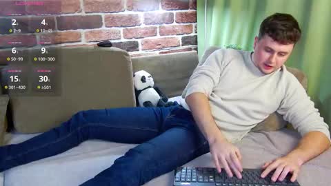 Alex online show from 10-27-25, 06:56