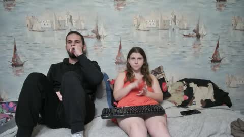 Alex and Sarah online show from 10-04-25, 10:30