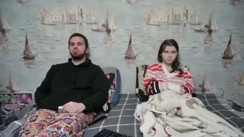 Alex and Sarah online show from 11-03-25, 12:46