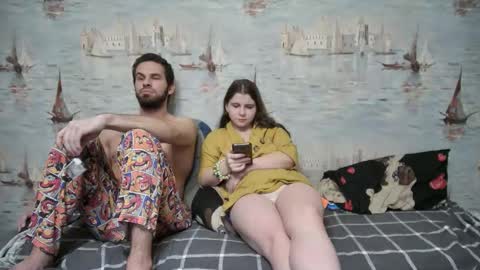 Alex and Sarah online show from 11-16-25, 12:49