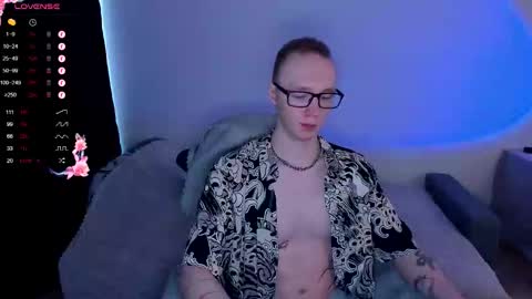 alex_silent online show from 10-20-25, 07:42