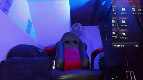 Snapshot of alex_smith0 chatting on 12-15-24, 01:13 online show from 12-15-24, 01:13