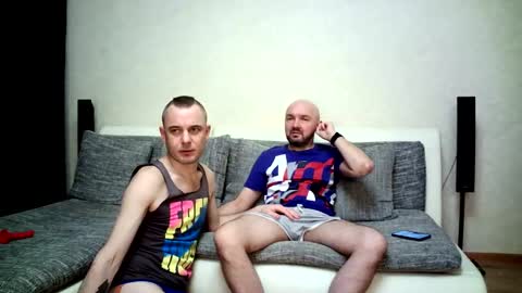 Alex and Tobey online show from 12-15-25, 06:39