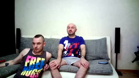 Alex and Tobey online show from 12-20-25, 01:23