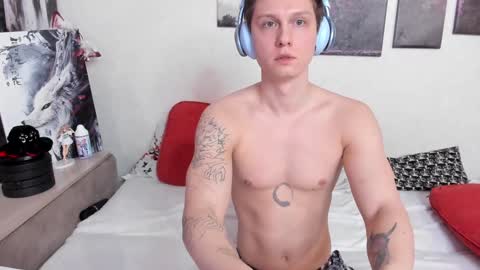 Alex WandHot online show from 01-22-25, 02:35