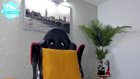 Snapshot of alex_zt chatting on 02-07-25, 04:27 x online show from 02-07-25, 04:27