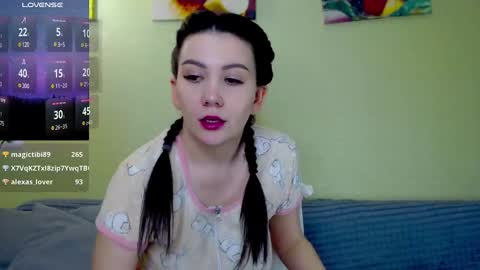 Snapshot of alexa_cruze chatting on 12-12-24, 09:37 Alexa online show from 12-12-24, 09:37