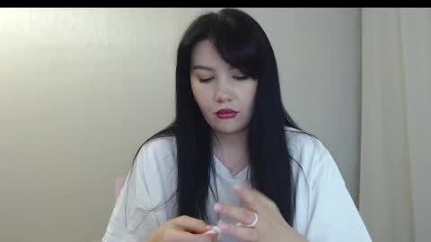 Snapshot of alexa_cruze chatting on 10-22-25, 04:07 Alexa online show from 10-22-25, 04:07