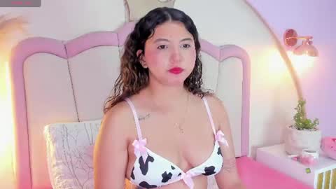 Snapshot of alexa_cutte_ chatting on 07-10-26, 11:13 A L E X A online show from 07-10-26, 11:13
