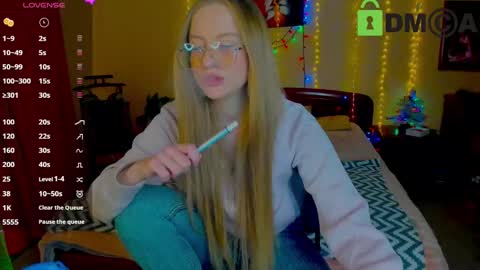 Snapshot of alexa_glory chatting on 01-05-25, 12:31 Alexa online show from 01-05-25, 12:31