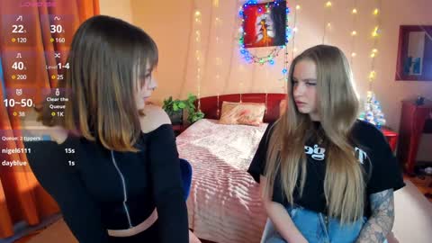 Snapshot of alexa_glory chatting on 01-25-25, 12:05 Alexa online show from 01-25-25, 12:05