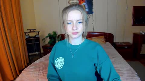 Snapshot of alexa_glory chatting on 02-02-25, 03:28 Alexa online show from 02-02-25, 03:28