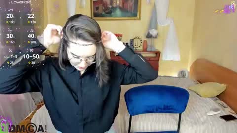Snapshot of alexa_glory chatting on 02-18-25, 11:55 Alexa online show from 02-18-25, 11:55