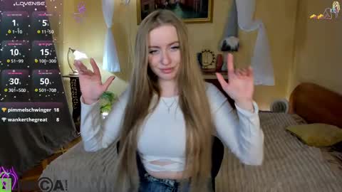 Snapshot of alexa_glory chatting on 02-18-25, 06:04 Alexa online show from 02-18-25, 06:04