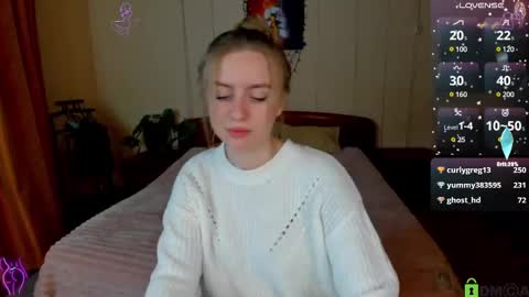 Snapshot of alexa_glory chatting on 03-01-25, 05:27 Alexa online show from 03-01-25, 05:27