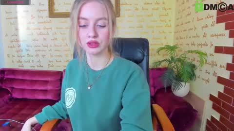Snapshot of alexa_glory chatting on 09-20-25, 01:56 Alexa online show from 09-20-25, 01:56