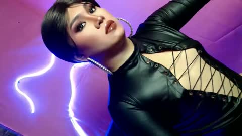 alexa_hansung online show from 12-18-25, 02:34