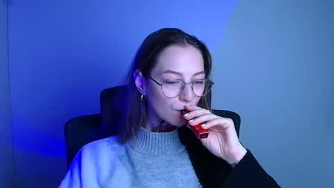 Snapshot of alexa_kittie chatting on 01-12-26, 06:18 Alexa online show from 01-12-26, 06:18