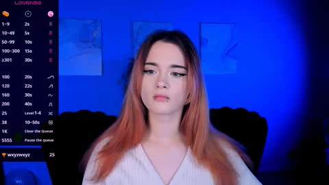 Snapshot of alexa_night_ chatting on 11-06-25, 08:32 alexa_night_ online show from 11-06-25, 08:32