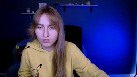 Snapshot of alexa_night_ chatting on 11-15-25, 09:50 alexa_night_ online show from 11-15-25, 09:50