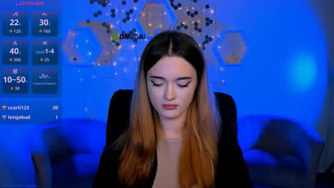 Snapshot of alexa_night_ chatting on 11-18-25, 10:03 alexa_night_ online show from 11-18-25, 10:03