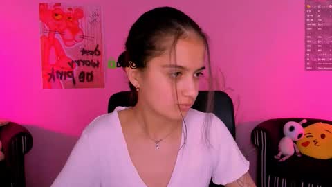 Snapshot of alexa_night_ chatting on 11-21-25, 02:05 alexa_night_ online show from 11-21-25, 02:05