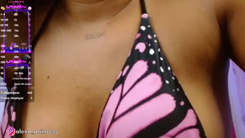 Snapshot of alexa_priincess chatting on 02-14-25, 07:33 online show from 02-14-25, 07:33