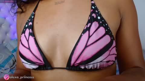 Snapshot of alexa_priincess chatting on 10-18-25, 08:09 online show from 10-18-25, 08:09