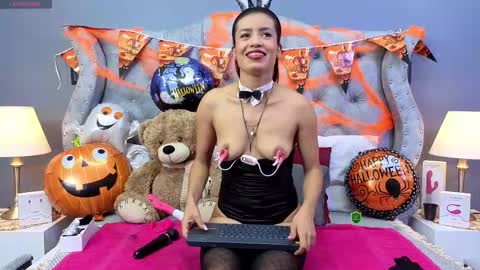 Aleza Starck online show from 10-30-25, 06:30