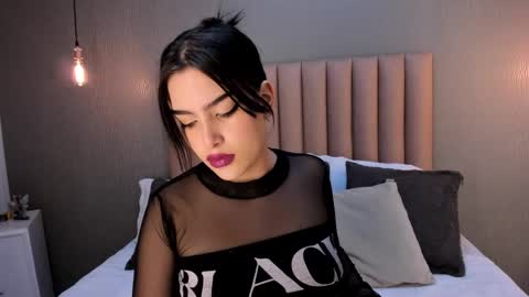 Alexa Thaylor online show from 01-07-25, 02:51